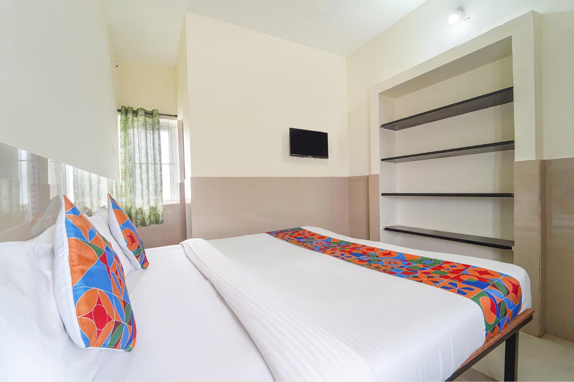 Fabexpress Clover Castle - Nr Coimbatore International Airport エクステリア 写真