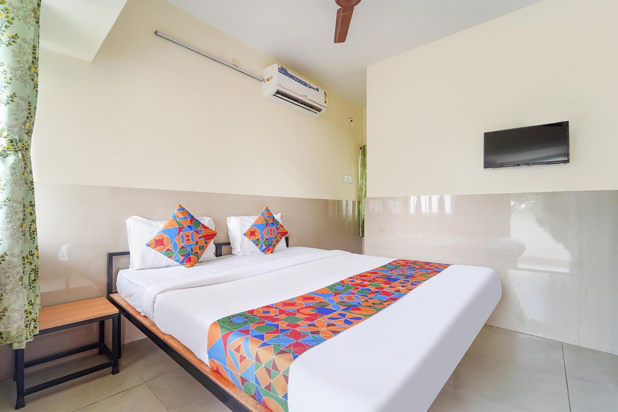 Fabexpress Clover Castle - Nr Coimbatore International Airport エクステリア 写真