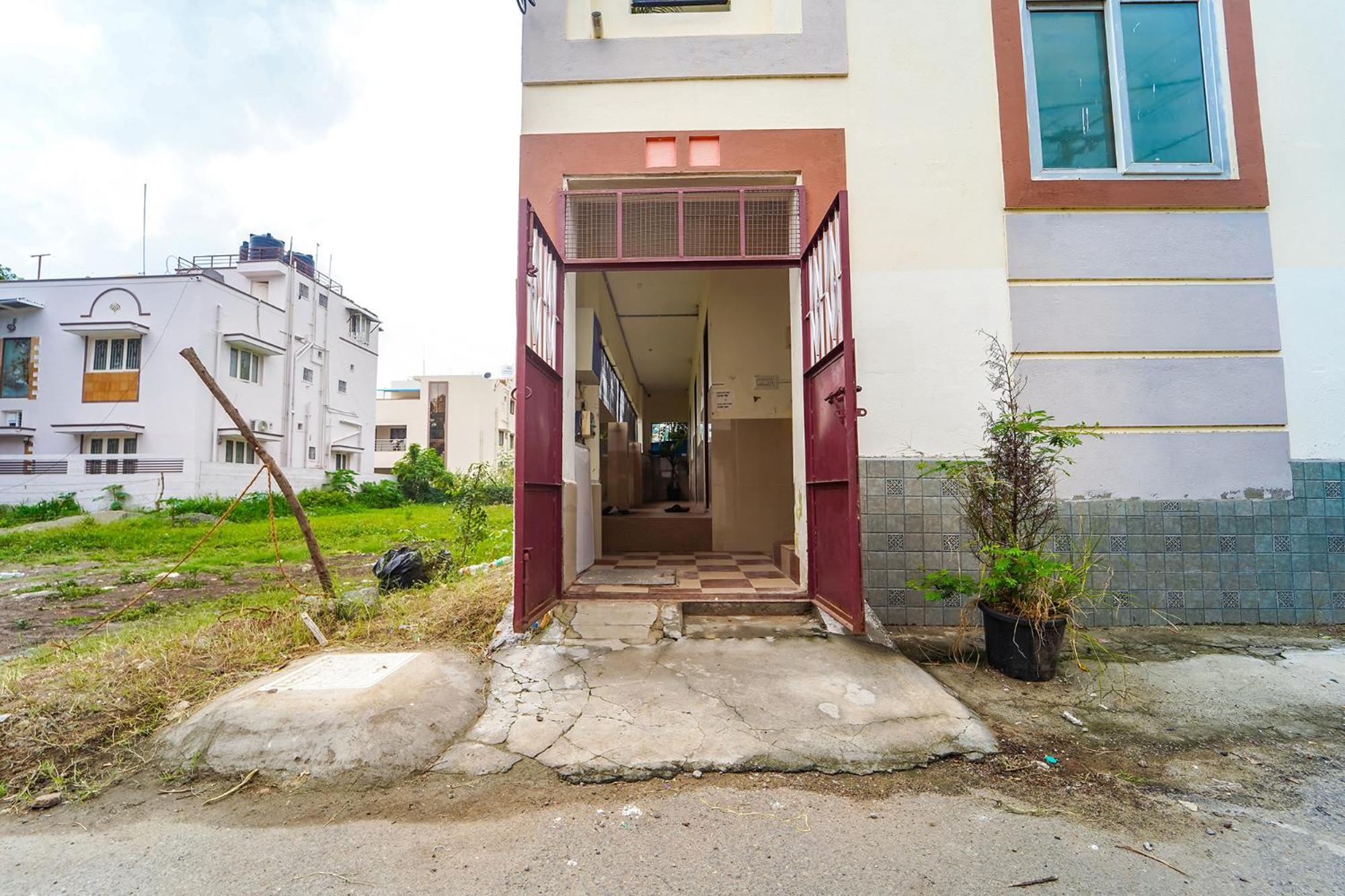 Fabexpress Clover Castle - Nr Coimbatore International Airport エクステリア 写真